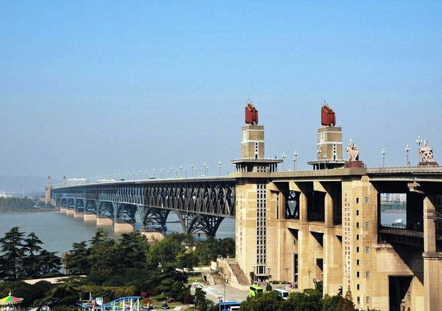 Yangtze River Bridge