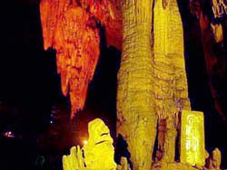 Dragon Palace Caves, Anshun Travel