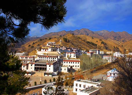 Baotou Wudangzhao Lamasery, Baotou Attractions, Baotou Travel Guide