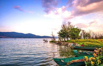 The Erhai Lake and Erhai Park