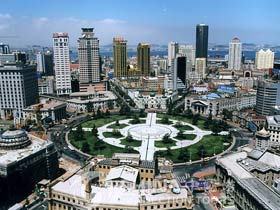 Dalian Zhongshan Square, Dalian Attractions, Dalian Travel Guide