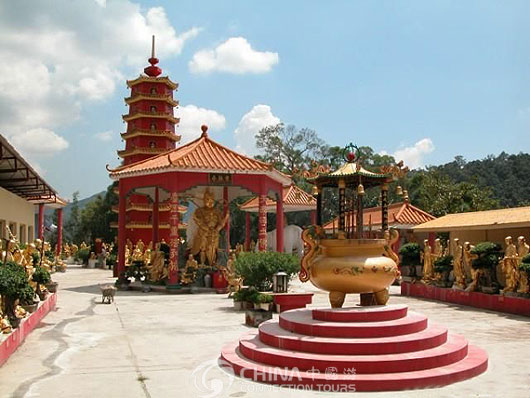 Hong Kong Ten Thousand Buddhas Monastery, Hong Kong Attractions, Hong Kong Travel Guide