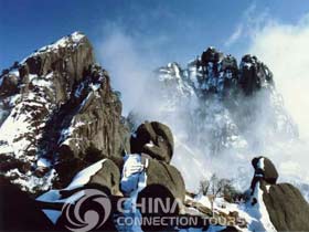 HuangshanTiandu Peak, Huangshan Attractions,  Huangshan Travel Guide