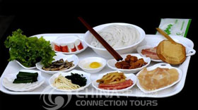 Kunming Crossing the bridge Rice Noodles, Kunming Restaurants, Kunming Travel Guide