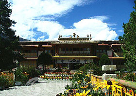 Norbulinka Park - Lhasa Travel Guide