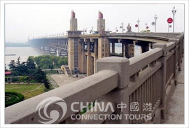 Yangtze River Bridge, Nanjing Tour