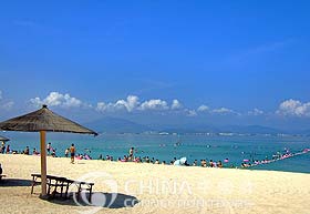 Yalong Bay - Sanya Travel Guide