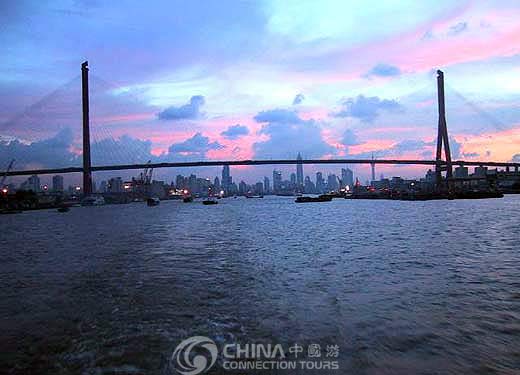 Yangpu Bridge and Nanpu Bridge - Shanghai Travel Guide