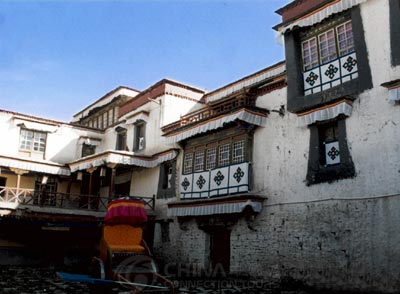 Palha Manor, Tibet Travel Guide