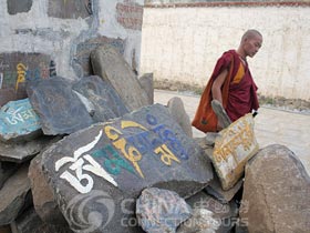 Tashilhunpo Monastery of Shigatze, Shigatze Travel Guide, Tibet Travel Guide