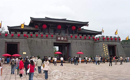 Wuxi Three Kingdoms City - Wuxi Travel Guide
